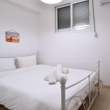 Minimal Apartment At The Foot Of The Odeon Of ... Athènes Extérieur photo